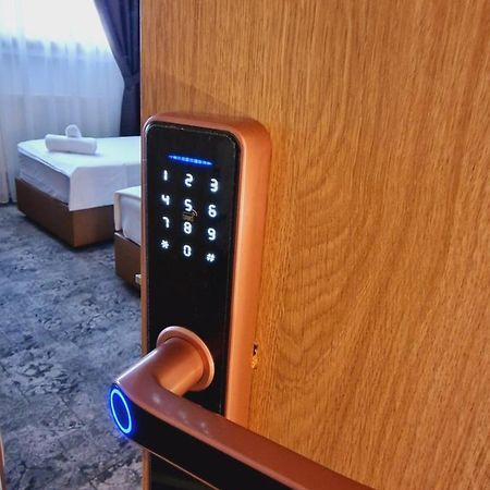 Stay Inn Rediu Valea Lupului  Екстериор снимка