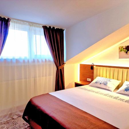 Stay Inn Rediu Valea Lupului  Екстериор снимка