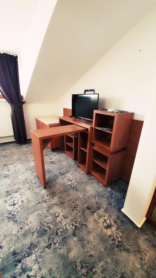 Stay Inn Rediu Valea Lupului  Екстериор снимка