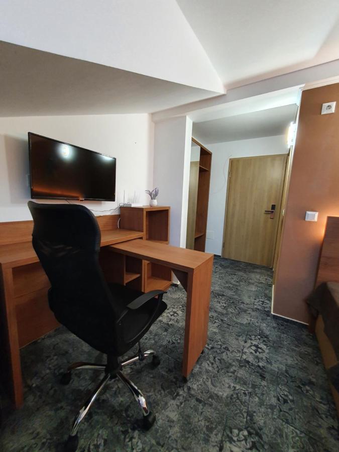 Stay Inn Rediu Valea Lupului  Екстериор снимка