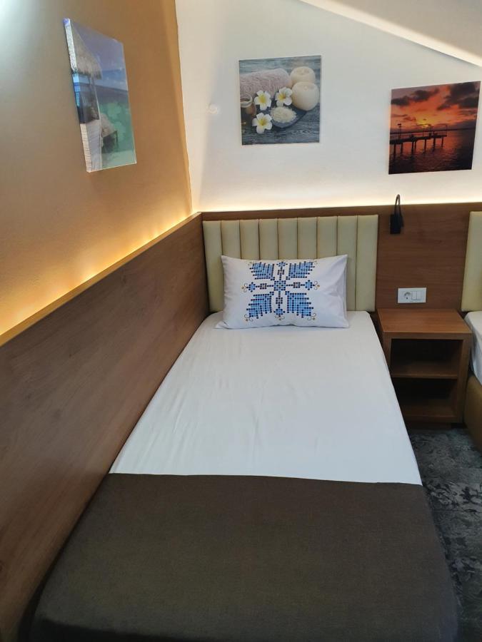 Stay Inn Rediu Valea Lupului  Екстериор снимка