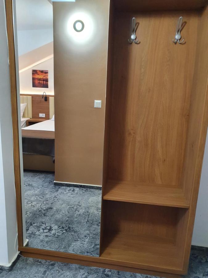 Stay Inn Rediu Valea Lupului  Екстериор снимка