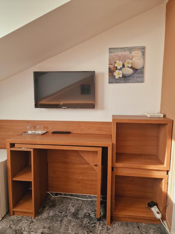 Stay Inn Rediu Valea Lupului  Екстериор снимка