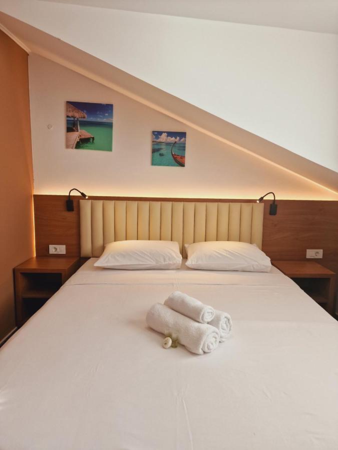 Stay Inn Rediu Valea Lupului  Екстериор снимка